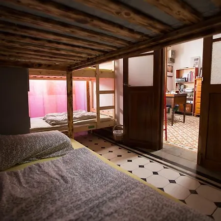 Hostal La Terrera Youth *
